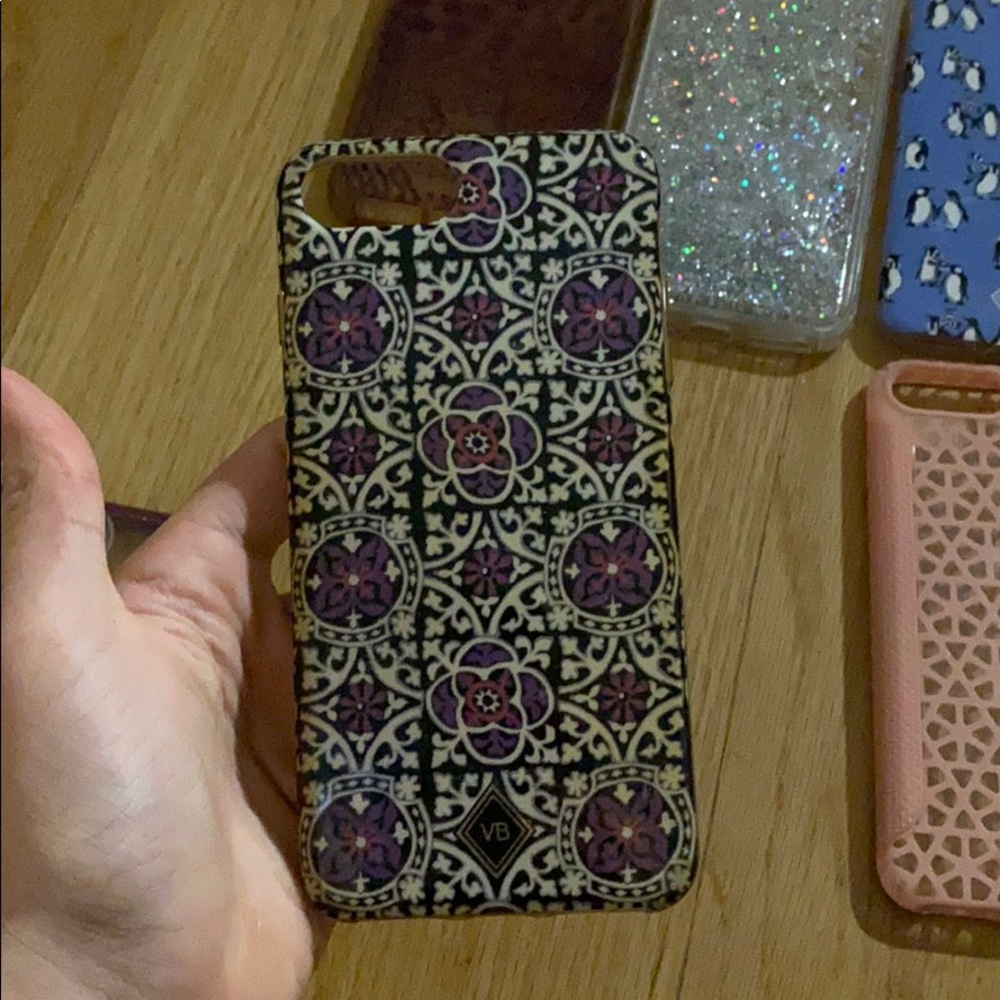 iPhone cases - Picture 3 of 8